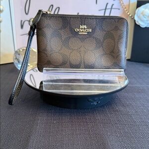 NWOT Coach Signature Brown Double Zip Leather Wristlet